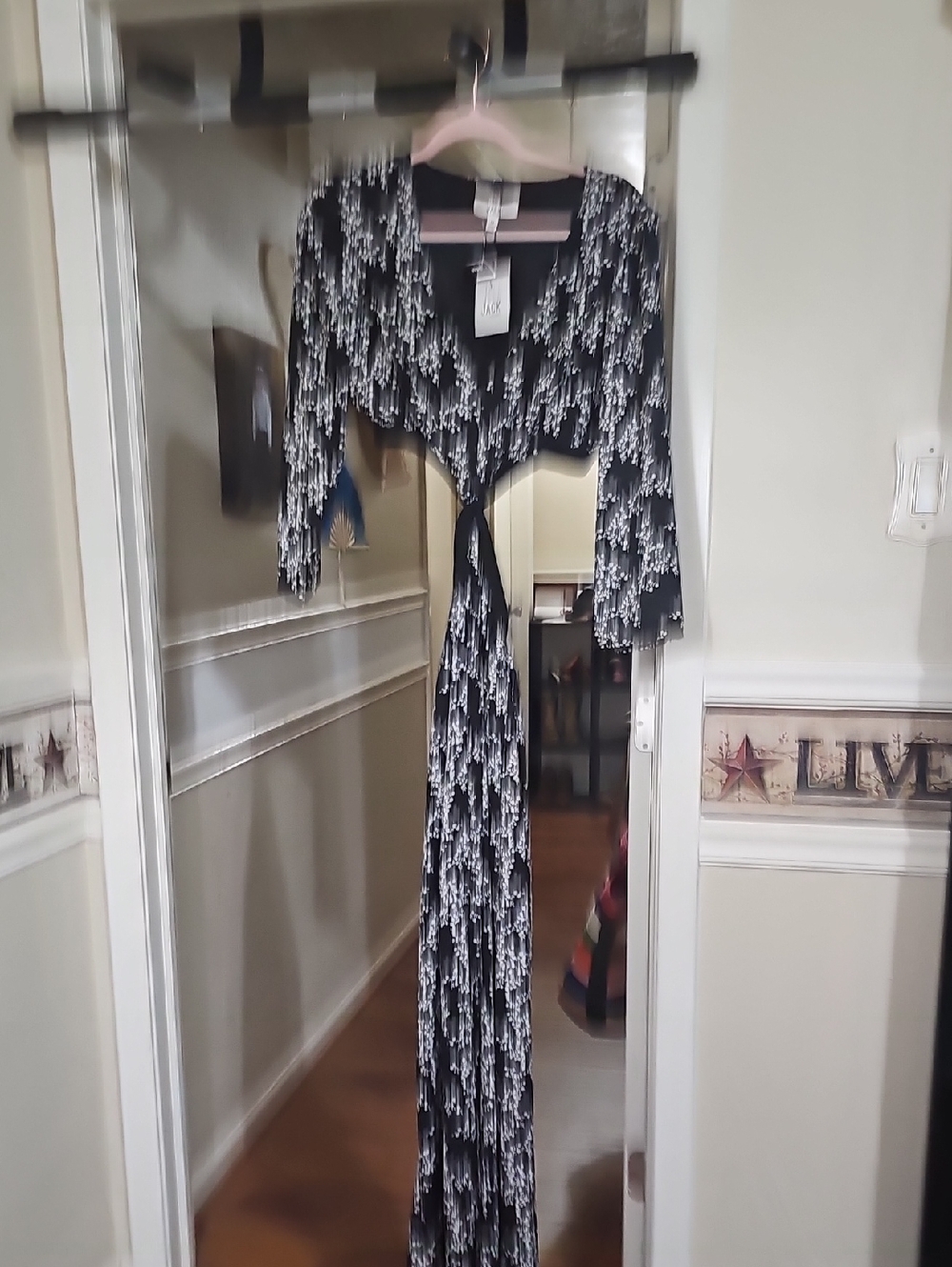 Black & White Printed Tie-Front Maxi Dress Siz M
